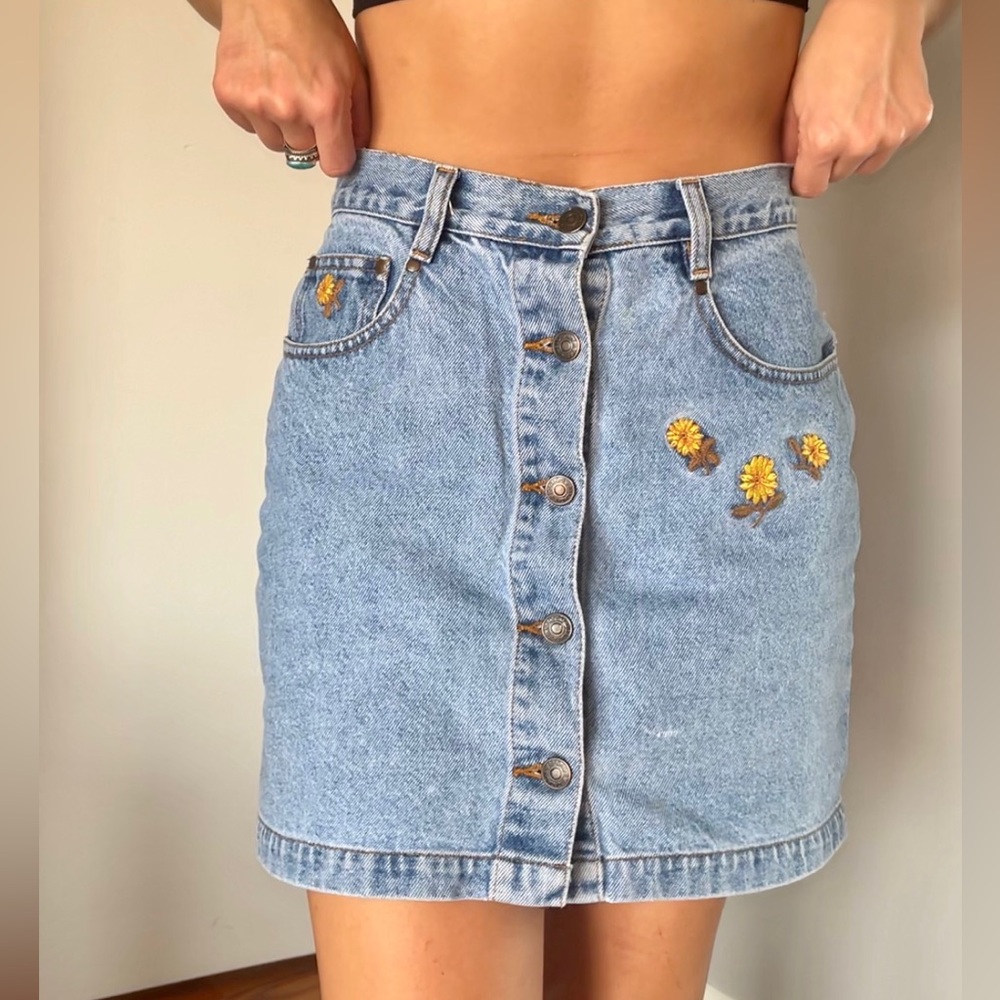 Vintage 90s Jordache Embroidered Denim Mini Skirt